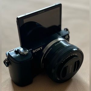 Sony a5000 Mirrorless Camera